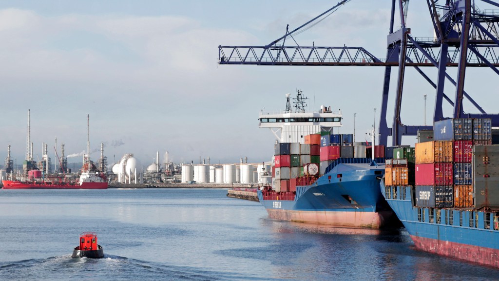 Potential Buyers Eye £1.2bn Sale of PD Ports by Brookfield