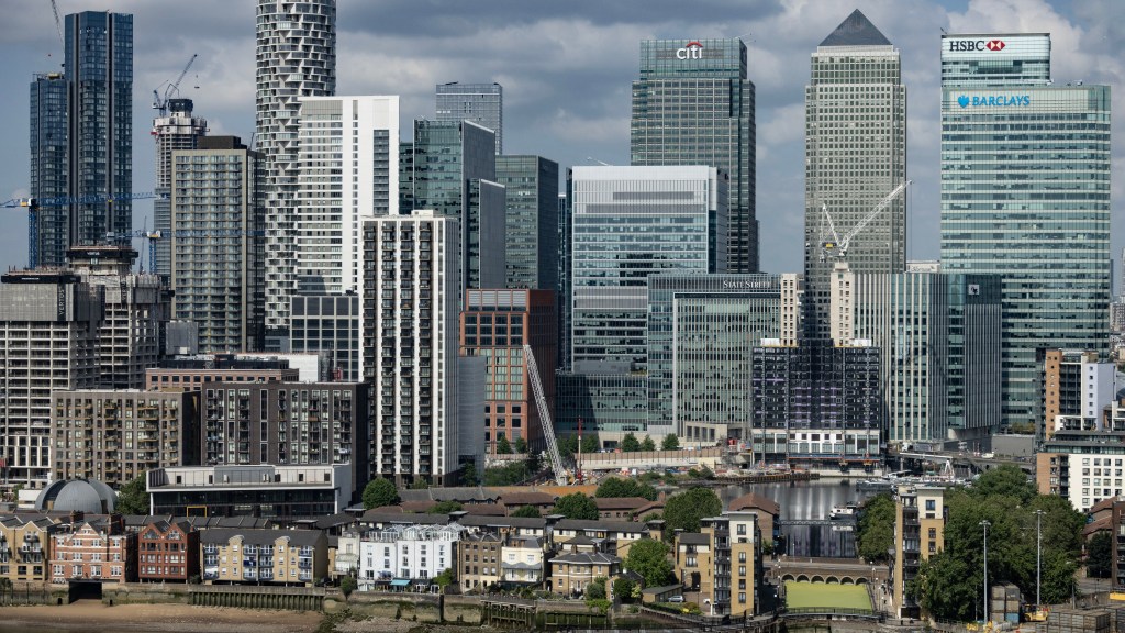 Bank of England Proposes Changes to Banker Bonus Regulations to Enhance Competitiveness